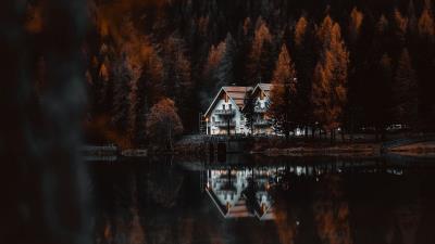 Lake forest houses 4k wallpaper