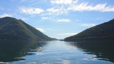 Lake mountains sky clouds 4k wallpaper