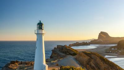 Lighthouse sea horizon 4k wallpaper