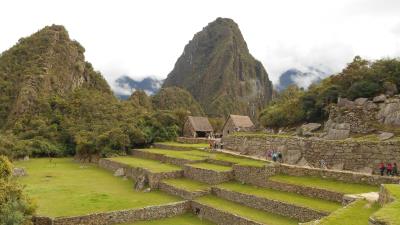 Machu picchu peru buildings grass 4k wallpaper