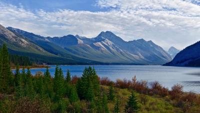 Mountain lake mountain landscape 4k wallpaper