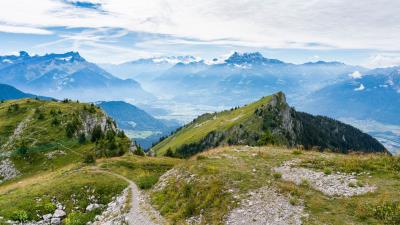 Mountains clouds fog pic 4k wallpaper