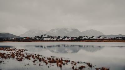 Mountains lake houses 4k wallpaper