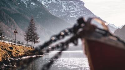 Mountains lake shore photo 4k wallpaper