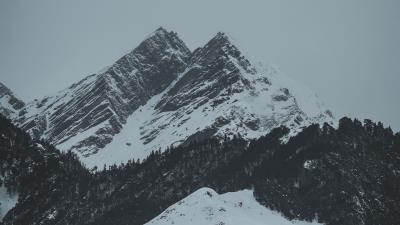 Mountains peaks snow pic 4k wallpaper