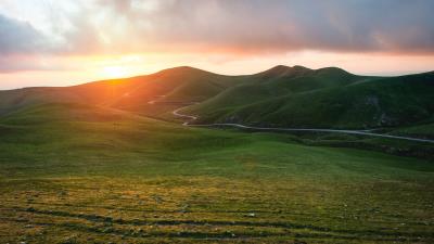 Mountains road sunset 4k wallpaper