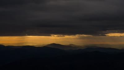 Night mountains clouds 4k wallpaper