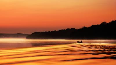 River boat twilight 4k wallpaper
