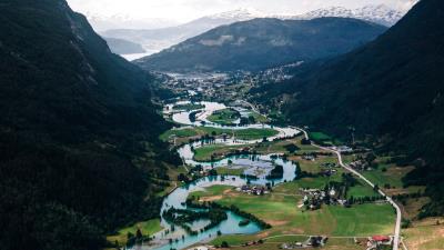 River buildings village 4k wallpaper