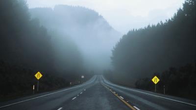 Road fog asphalt 4k wallpaper