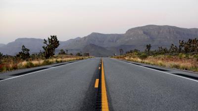 Road marking movement asphalt 4k wallpaper