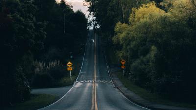 Road marking rise 4k wallpaper