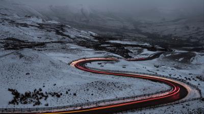 Road snow turns 4k wallpaper