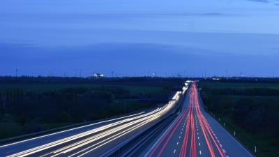 Road traffic evening 4k wallpaper