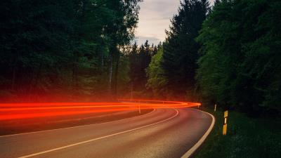 Road turn freezelight 4k wallpaper