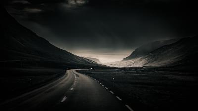 Road winding distance 4k wallpaper
