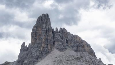 Rock peak trees 4k wallpaper