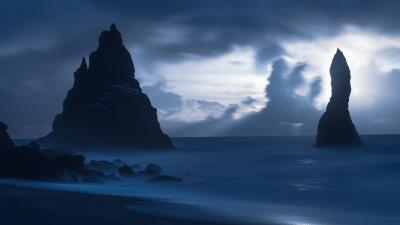 Rocks coast night 4k wallpaper