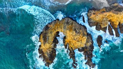 Rocks surf aerial view 4k wallpaper