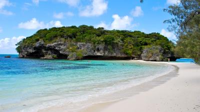 Sea beach rock 4k wallpaper