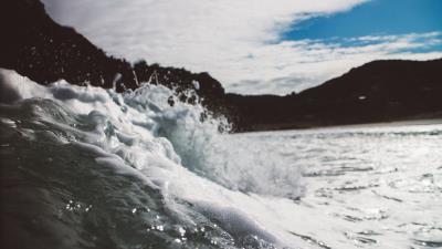 Sea foam spray close up 4k wallpaper