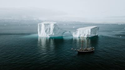 Sea iceberg ship 4k wallpaper