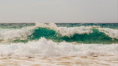 Sea ocean surf foam waves 4k wallpaper