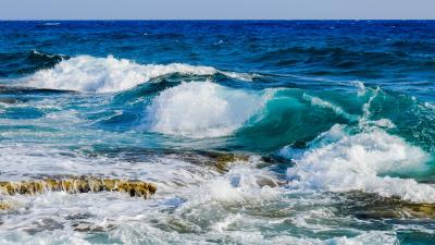 Sea ocean surf stones foam 4k wallpaper