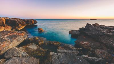 Sea stones rocks 4k wallpaper