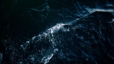 Sea waves splashes dark 4k wallpaper