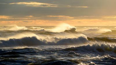 Sea waves spray gg 4k wallpaper