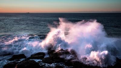 Sea waves spray image 4k wallpaper