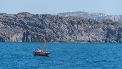 Ship sea cliff 4k wallpaper