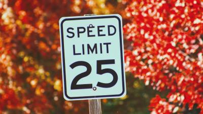 Sign speed restriction autumn 4k wallpaper
