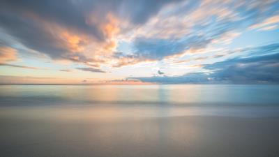 Silent beach qhd 4k wallpaper