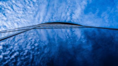 Sky facade reflection clouds 4k wallpaper