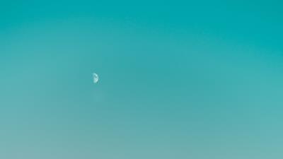 Sky moon minimalism 4k wallpaper