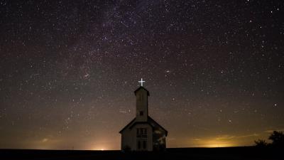 Starry sky church night 4k wallpaper