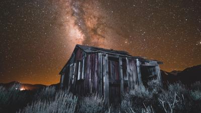 Starry sky milky way building 4k wallpaper