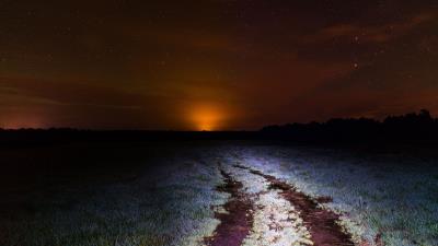 Starry sky night horizon 4k wallpaper