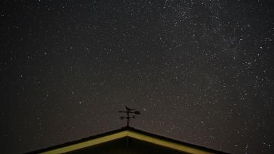 Starry sky roof weather vane 4k wallpaper