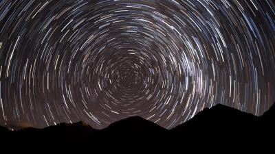 Stars long exposure distortion 4k wallpaper