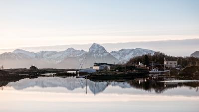 Structure mountains lake 4k wallpaper