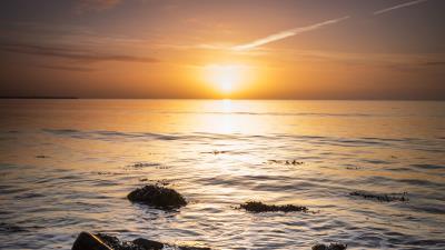 Sun horizon rocks 4k wallpaper