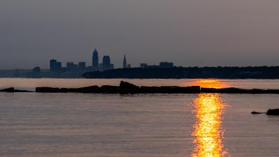 Sunset glare city 4k wallpaper