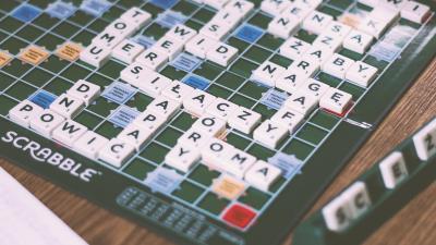Scrabble board game erudition 4k wallpaper