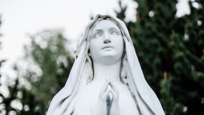 Sculpture statue religion 4k wallpaper