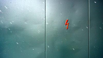 Sign danger lightning 4k wallpaper