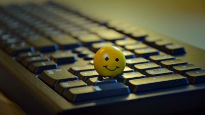 Smiley ball keyboard 4k wallpaper