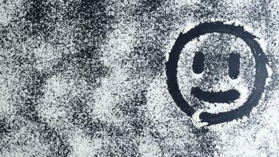 Smiley smile powder 4k wallpaper